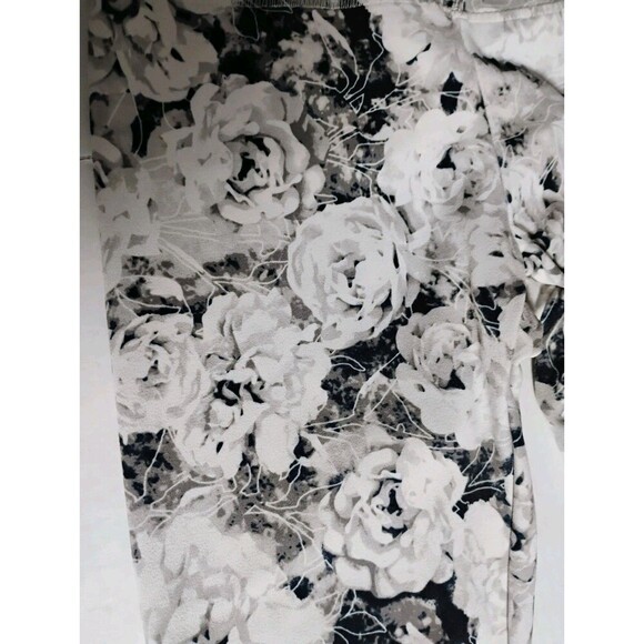 Balance Collection Women's Black & White‎ Rose Floral Print Leggings Size M Yoga - Picture 3 of 6